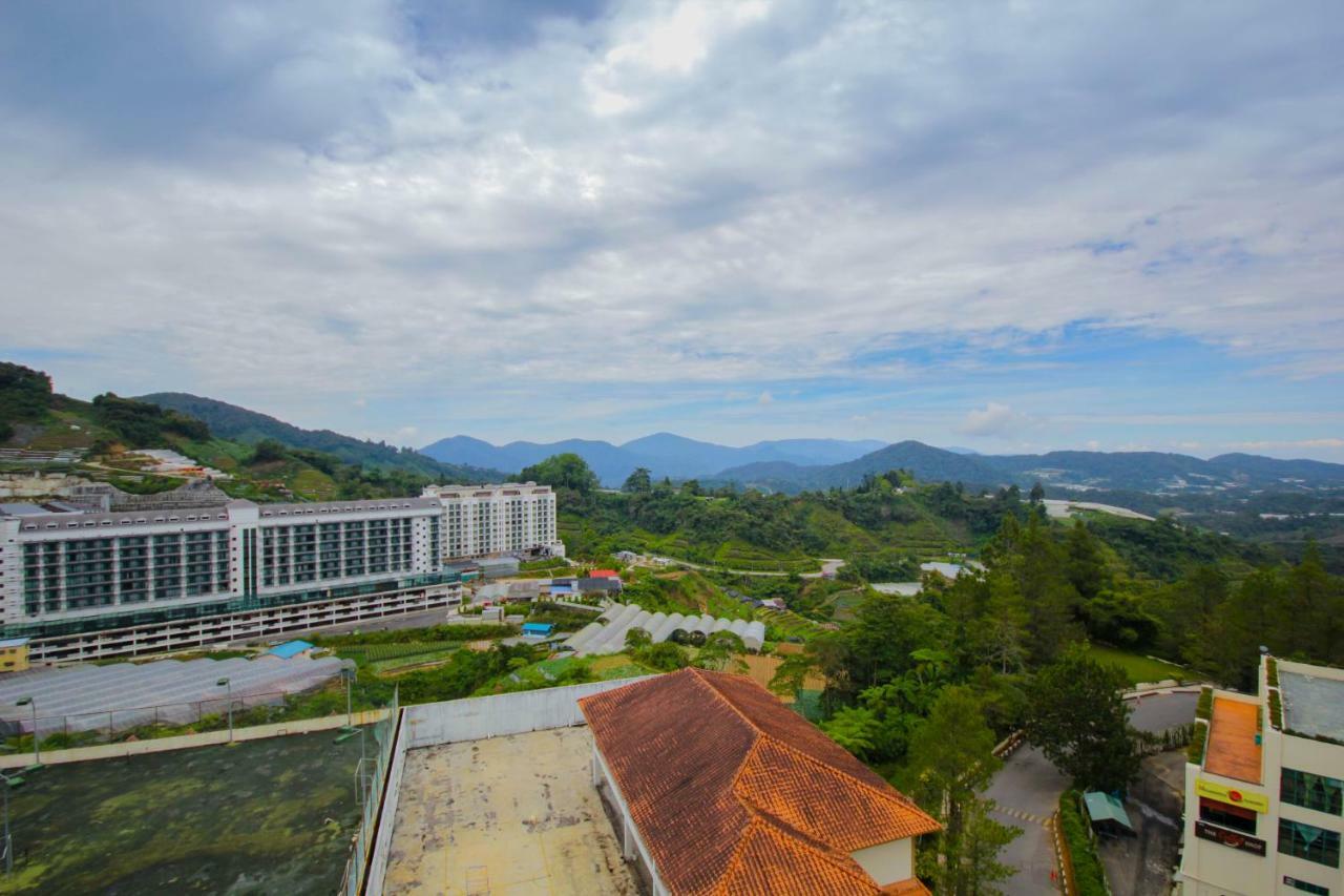 Fun Apartment @ Equatorial Hill Resort Камерон-Хайлендс Экстерьер фото